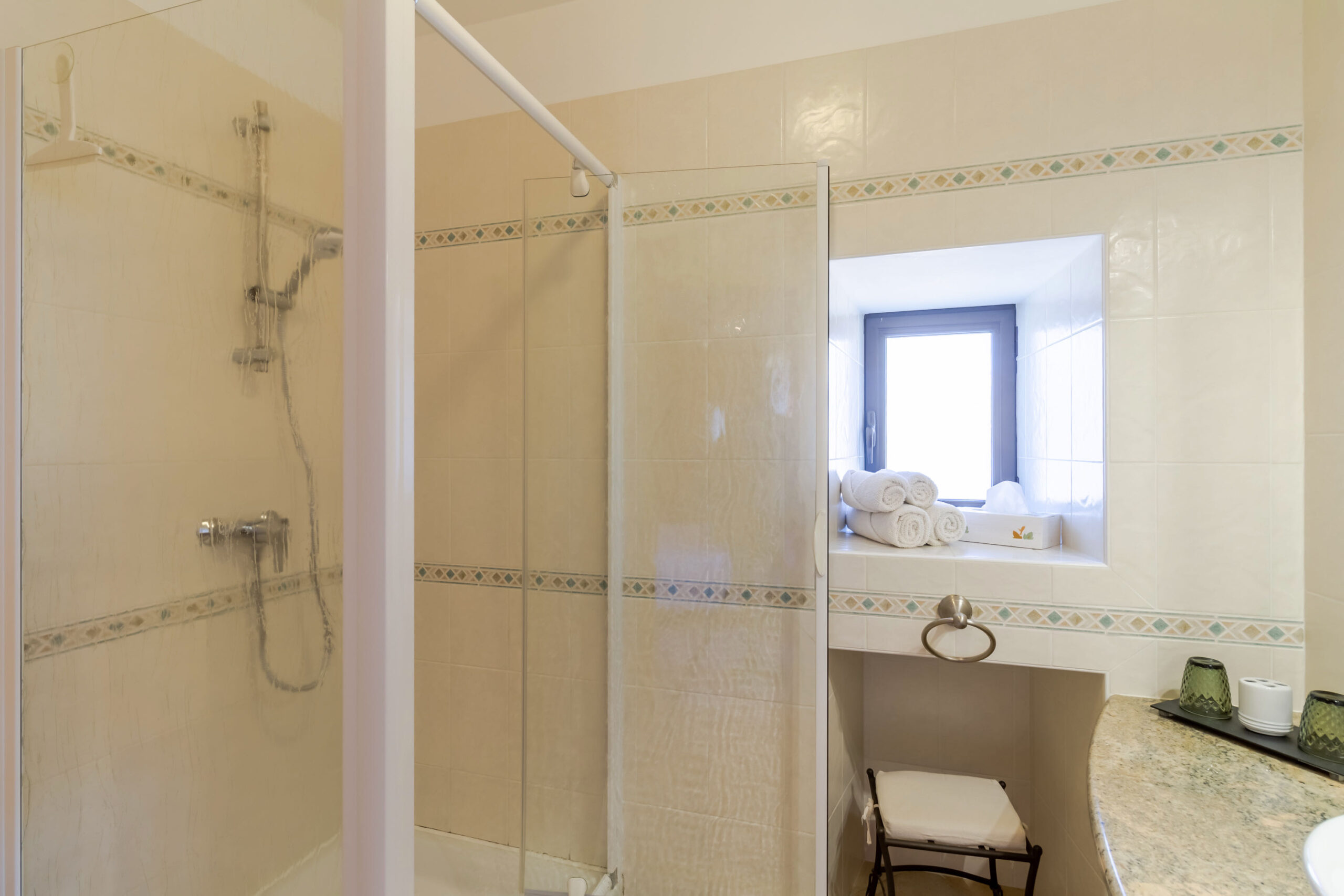 Chambre d'hôtes en Dordogne et Sarlat salle de douche